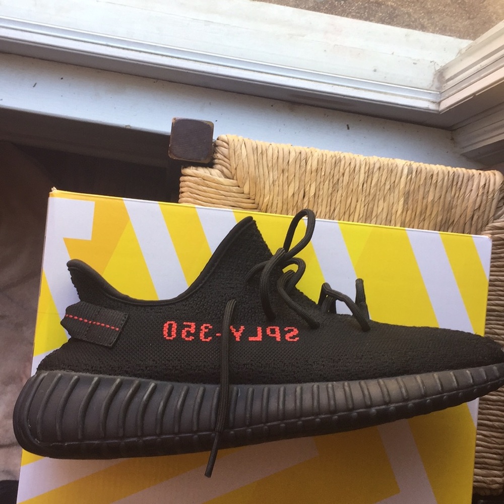 yeezy 350 v2 “breds”